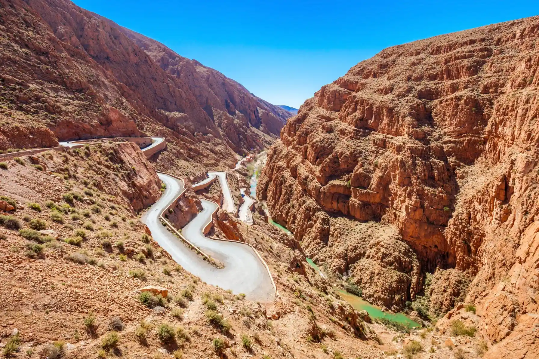 4 Days Tour from Ouarzazate to Merzouga with Dades Valley, Todra Gorge, Sahara Desert, Zagora and Draa Valley
